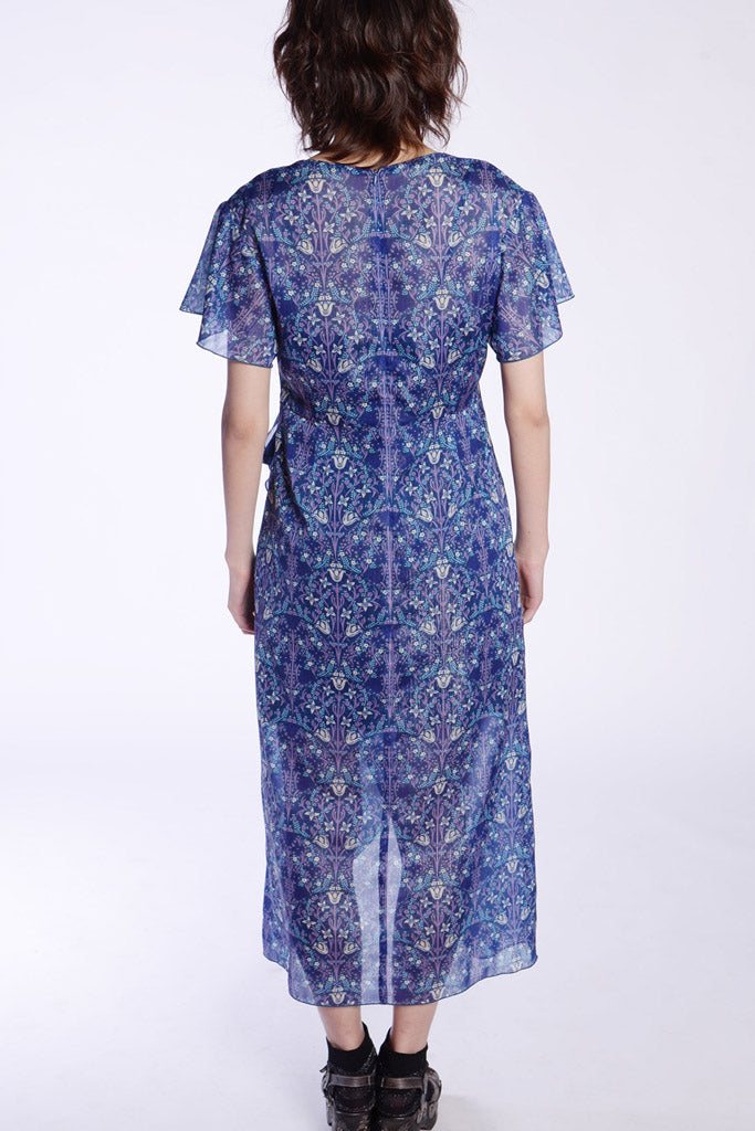 Anna Sui-Nouveau Tulip Metallic Stripe Jacquard V-Neck Dress – Vicky and  Lucas