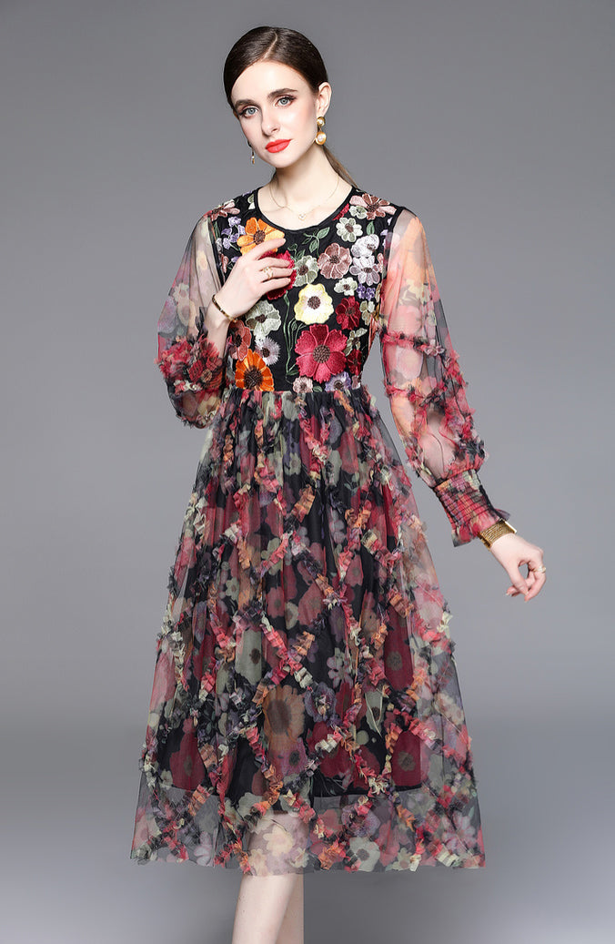 Women's Vintage  Embroidery Long Sleeve Round Neck Dress