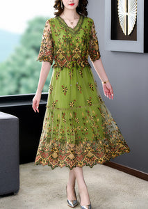 Women's elegance Style V-neck embroidery Short Sleeved Fashionable dresses