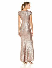 DRESS THE POPULATION-MICHELLE SEQUIN GOLD GOWN