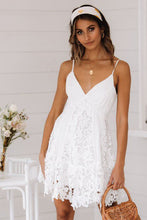 Charlie Charlie Charlotte-Spaghetti Strap V-neck Backless Lace Dress