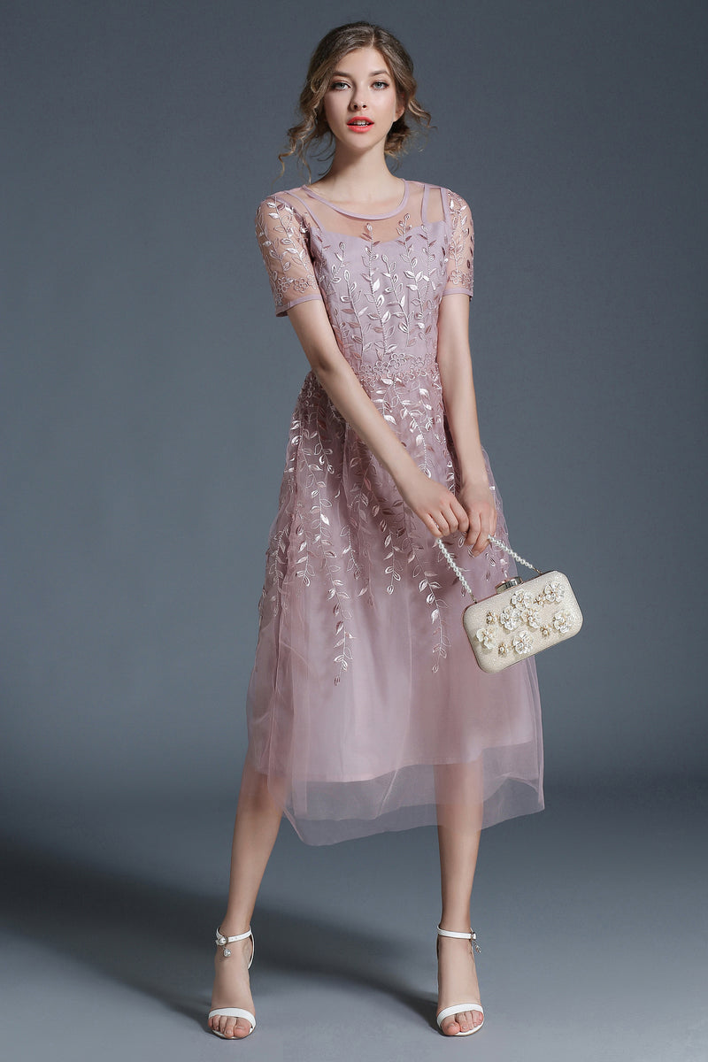 【トト】アメリUPPER EMBROIDERY FLARE DRESS Ameri UPPER EMBROIDERY FLARE DRESS - メルカリ